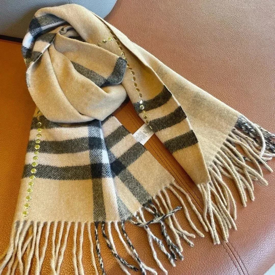 Burberry Vintage Check Beige & Grey Scarf — product photo on Sugargoo Spreadsheet
