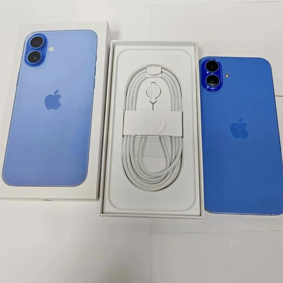 Apple Blue iPhone Unboxed with Cable — product photo on Sugargoo Spreadsheet