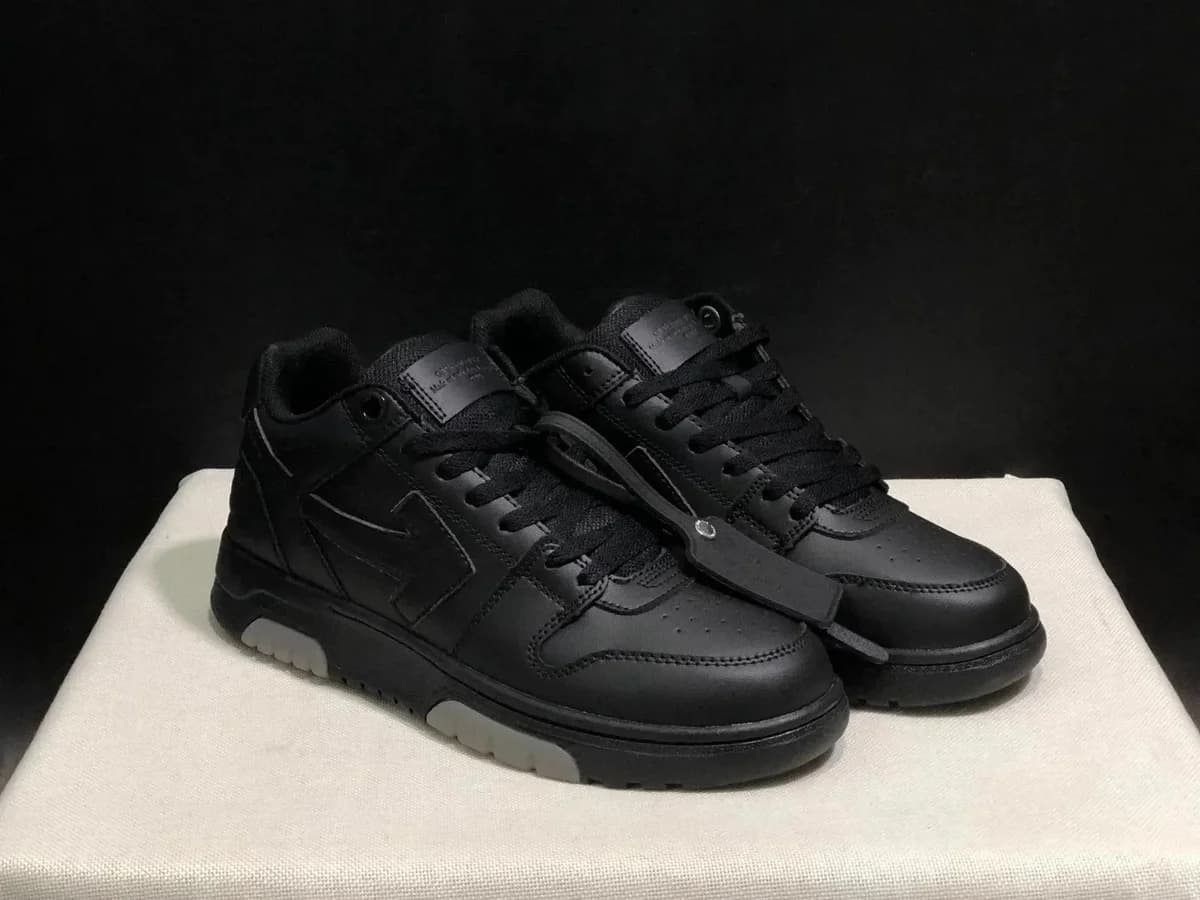 Off-White OW100 For Walking Triple Black Sneakers — QC product photo on Sugargoo Spreadsheet