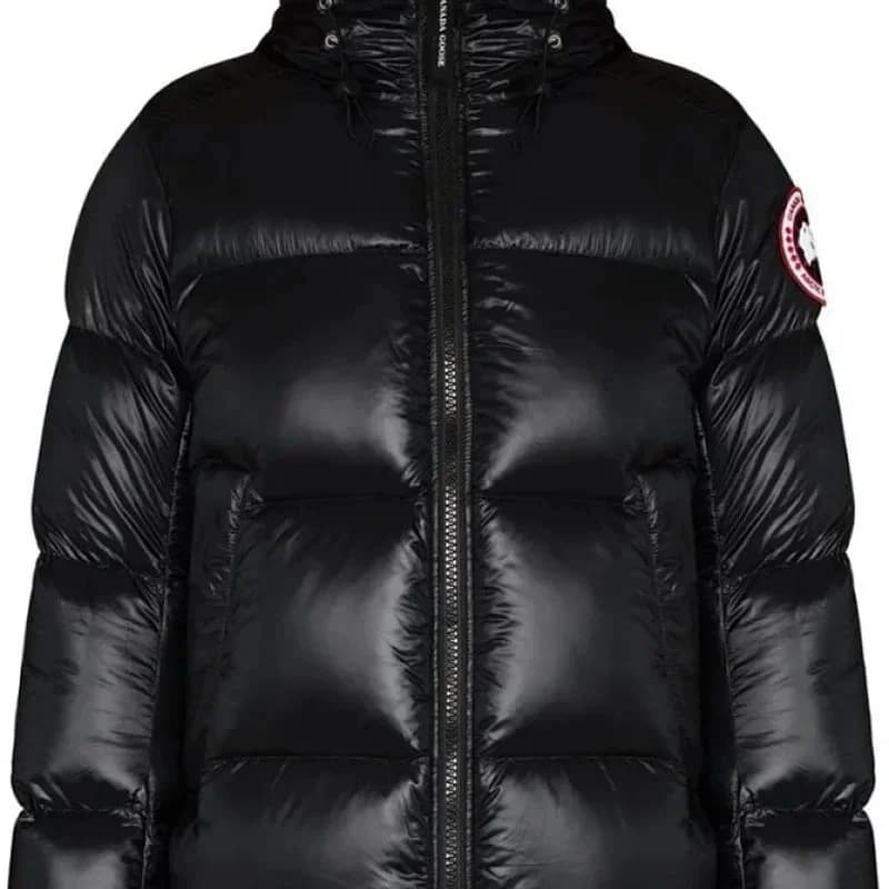 Canada Goose Chilliwack Black Red Sleeve Patch Parka — product photo on Sugargoo Spreadsheet