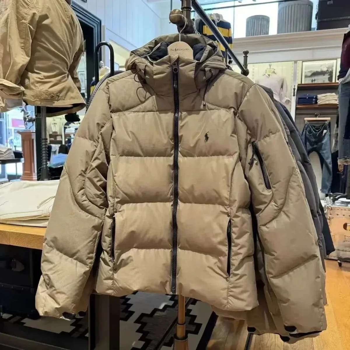 Polo Ralph Lauren Ralph Lauren 90% White Down Brown Puffer Jacket — product photo on Sugargoo Spreadsheet