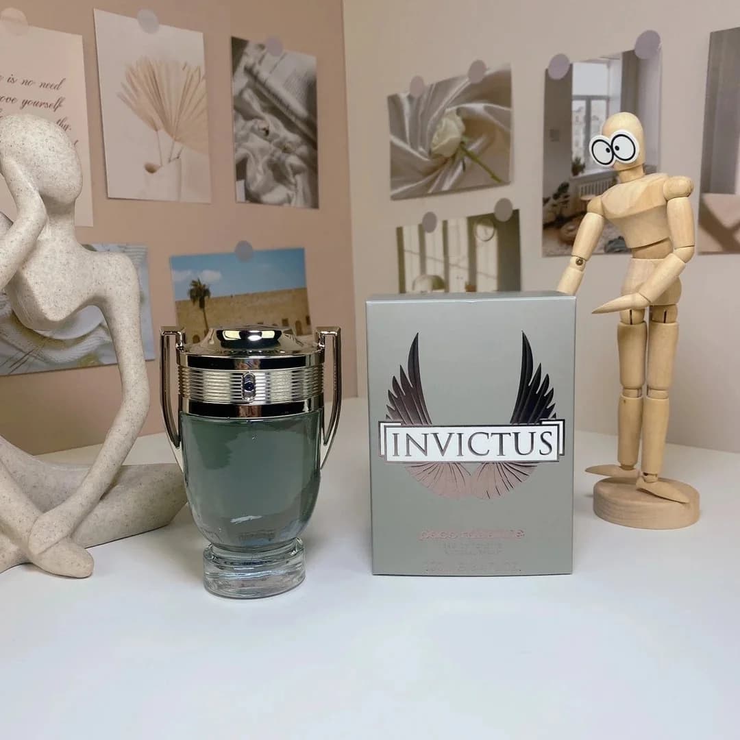 Paco Rabanne Invictus Silver Trophy Eau de Toilette 100ml — product photo on Sugargoo Spreadsheet