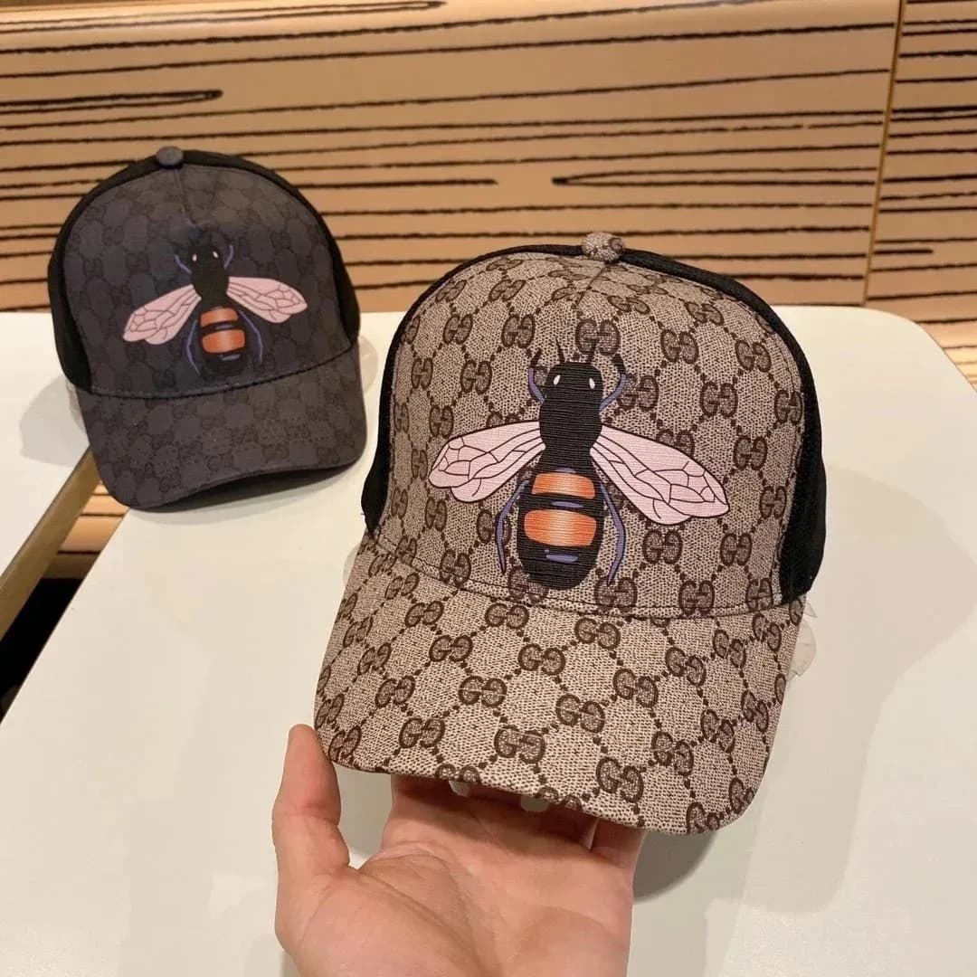 Gucci Bee GG Print Cap Beige/Black Headwear — product photo on Sugargoo Spreadsheet