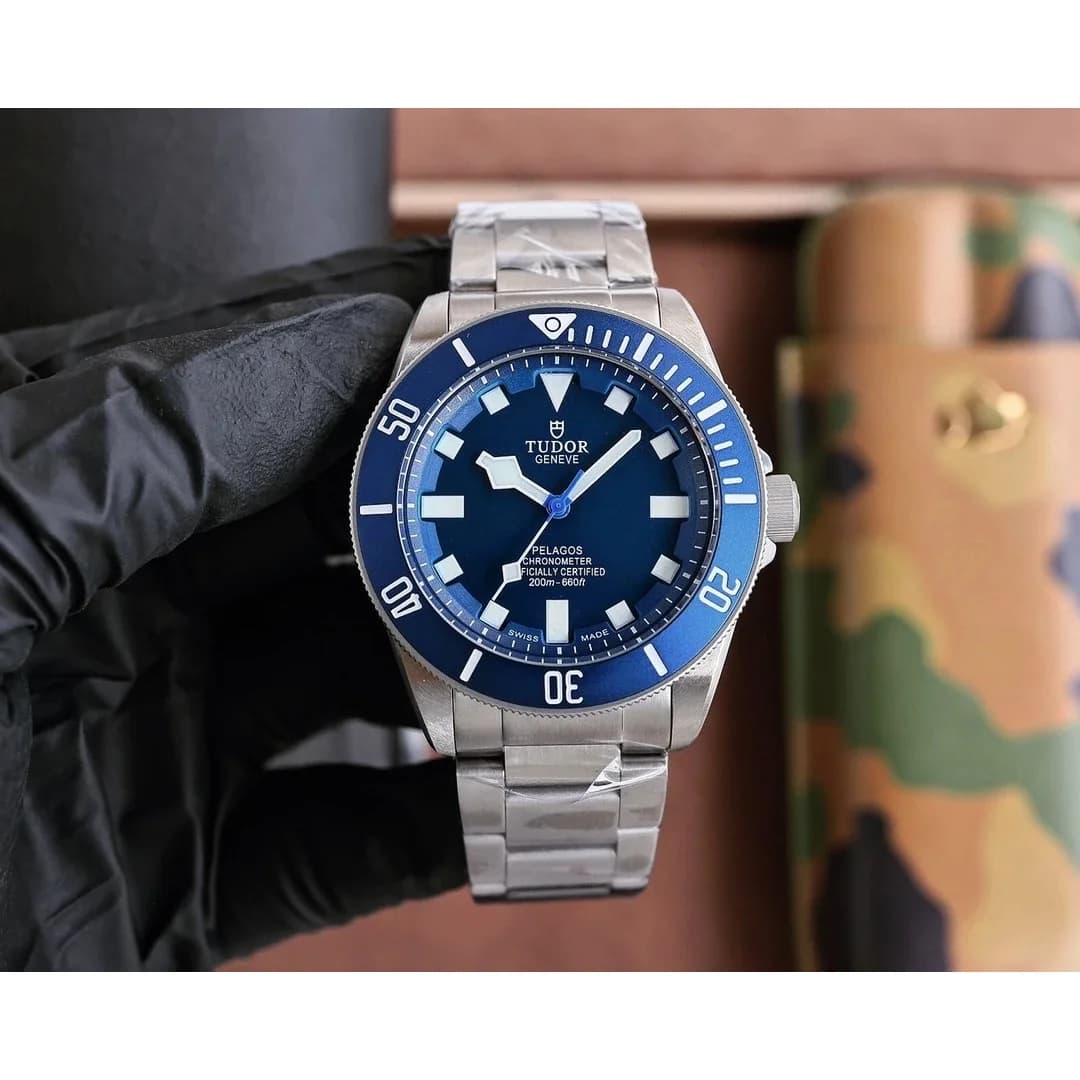 Tudor Pelagos Silver Case Blue Dial Steel Watch — product photo on Sugargoo Spreadsheet