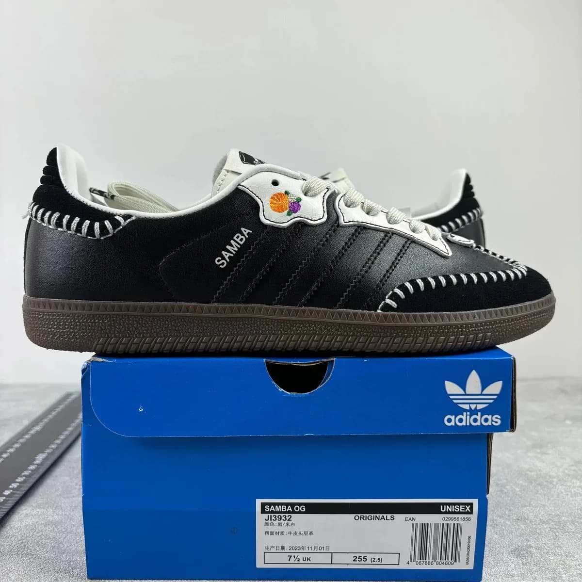 Adidas Samba OG Black/White Sneakers — product photo on Sugargoo Spreadsheet