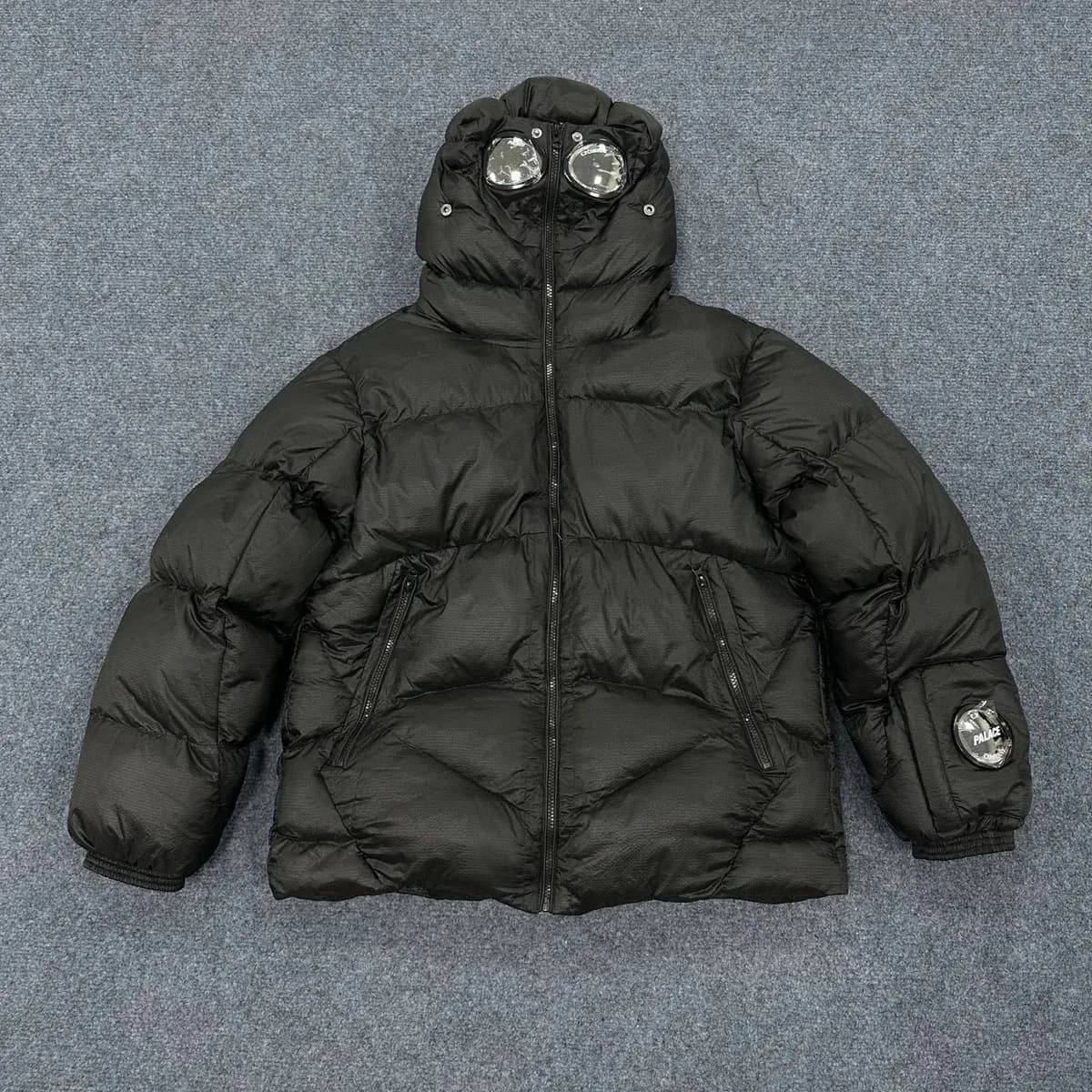 Palace Goggle Black Puffer Jacket — product photo on Sugargoo Spreadsheet