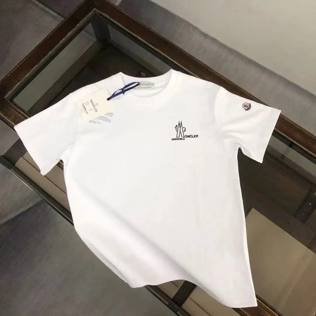 Moncler White Logo T-Shirt — product photo on Sugargoo Spreadsheet