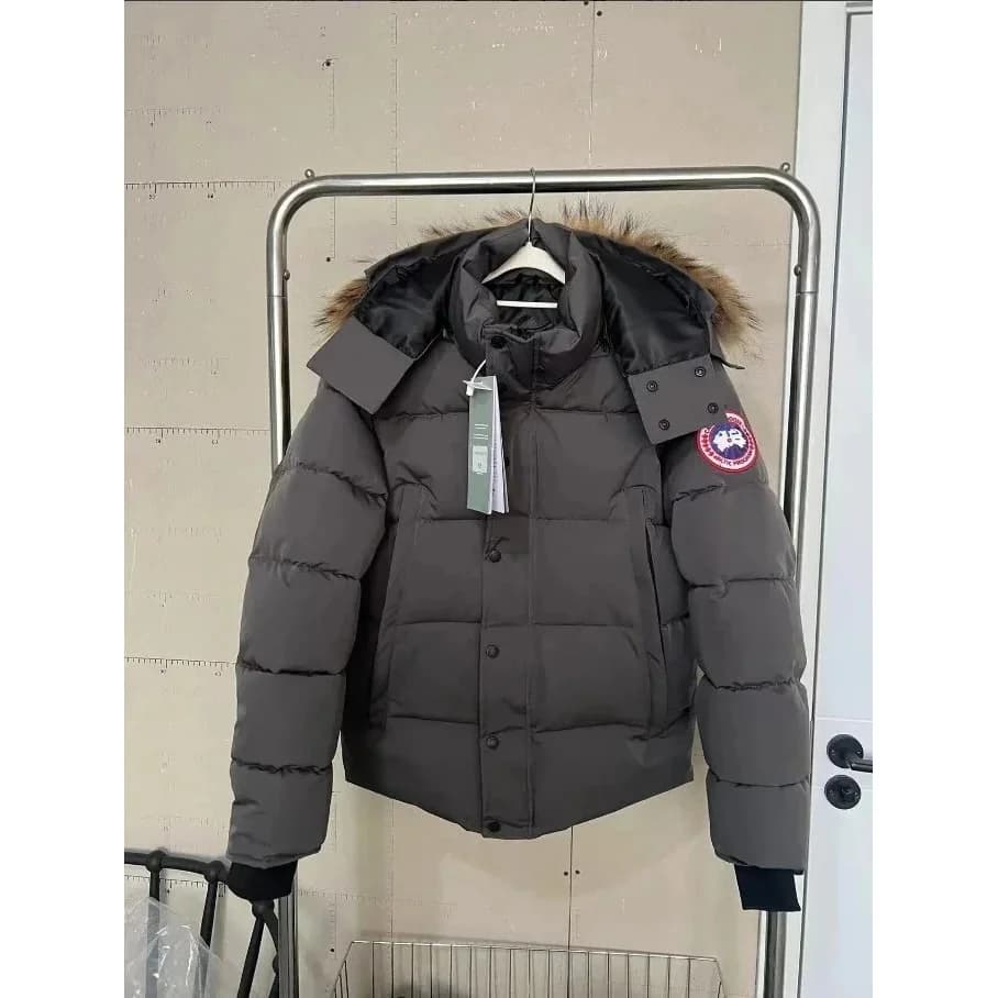 Canada Goose Chilliwack Grey Down Jacket — product photo on Sugargoo Spreadsheet