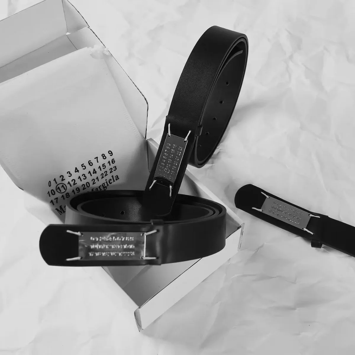 Maison Margiela Black Leather Belt with Metal Plate — product photo on Sugargoo Spreadsheet