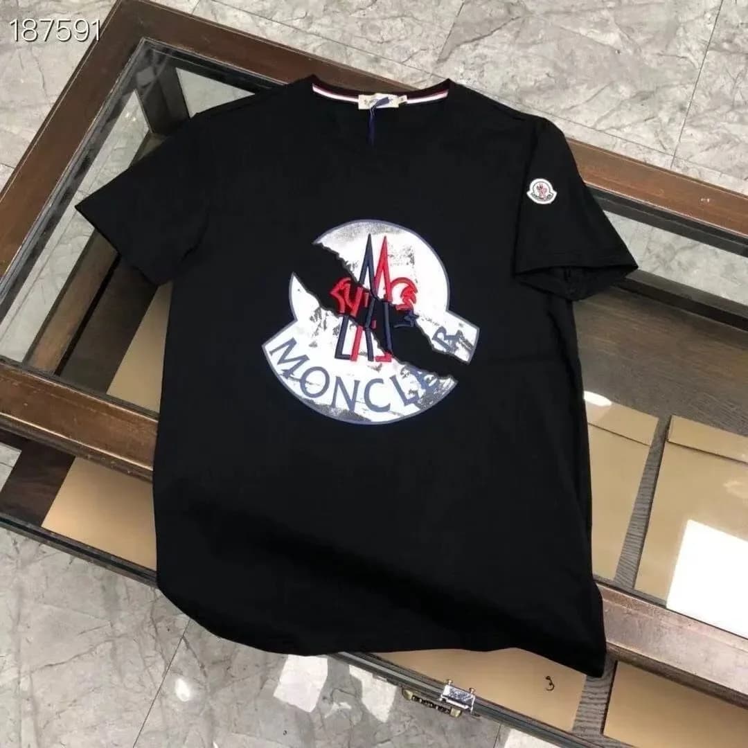 Moncler Black Logo T-Shirt — product photo on Sugargoo Spreadsheet