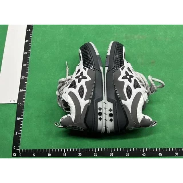 A Bathing Ape BAPE STA Grey/Black Sneakers — product photo on Sugargoo Spreadsheet
