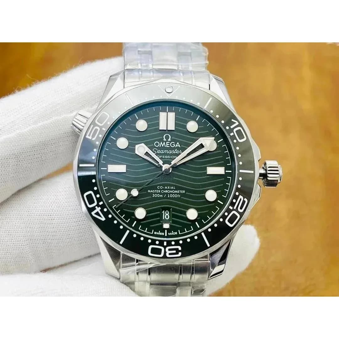 Omega Seamaster Professional Green Dial Men's Watch — product photo on Sugargoo Spreadsheet