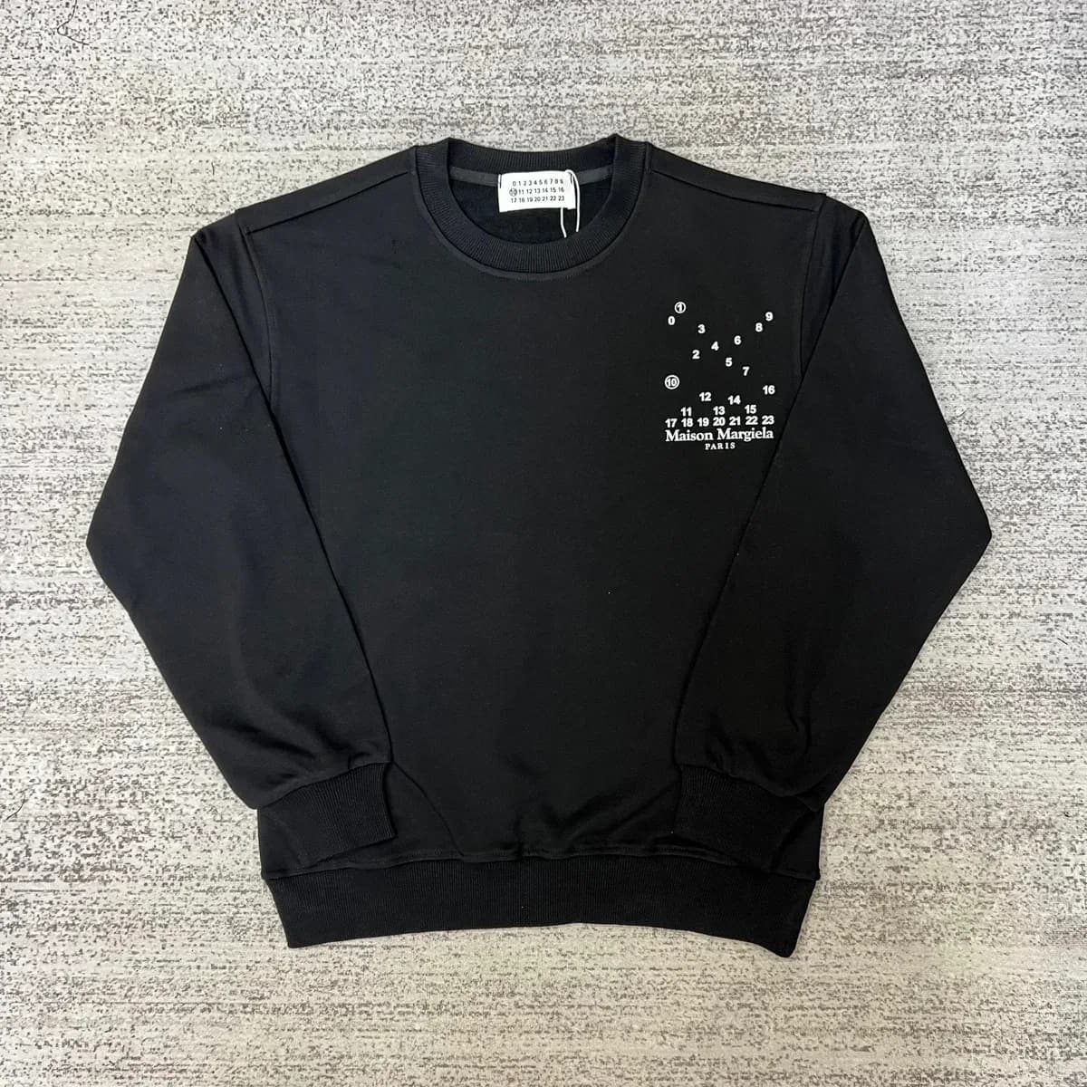 Maison Margiela Black Tabi Sweatshirt — product photo on Sugargoo Spreadsheet