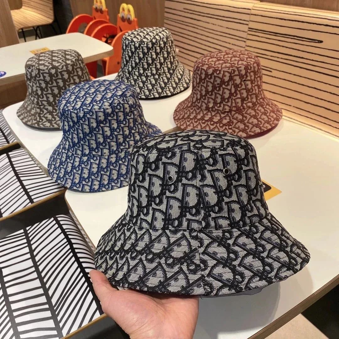 Dior Dior Oblique Bucket Hat 13 Black Headwear — product photo on Sugargoo Spreadsheet