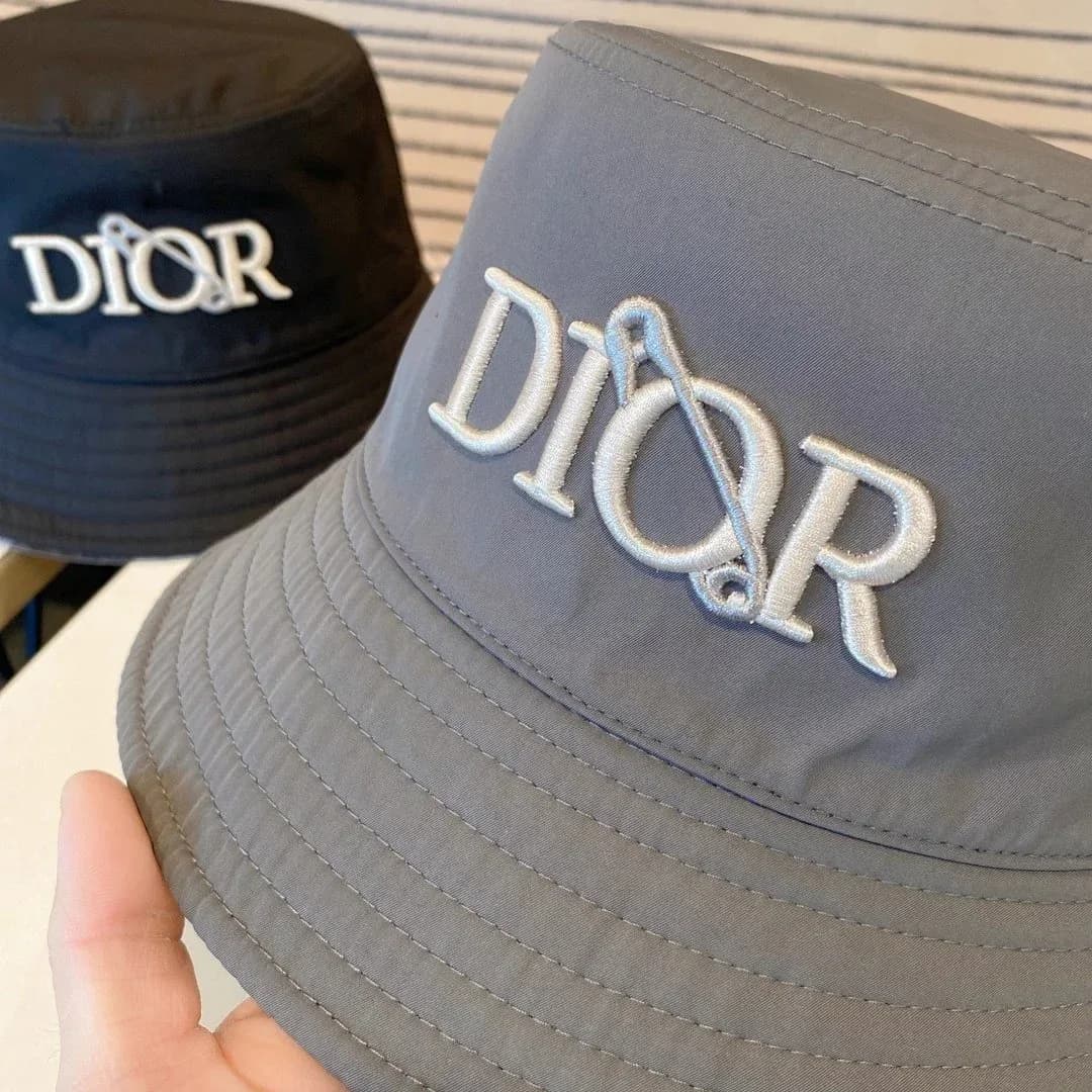 Dior 18 Grey Embroidered Bucket Hat — product photo on Sugargoo Spreadsheet
