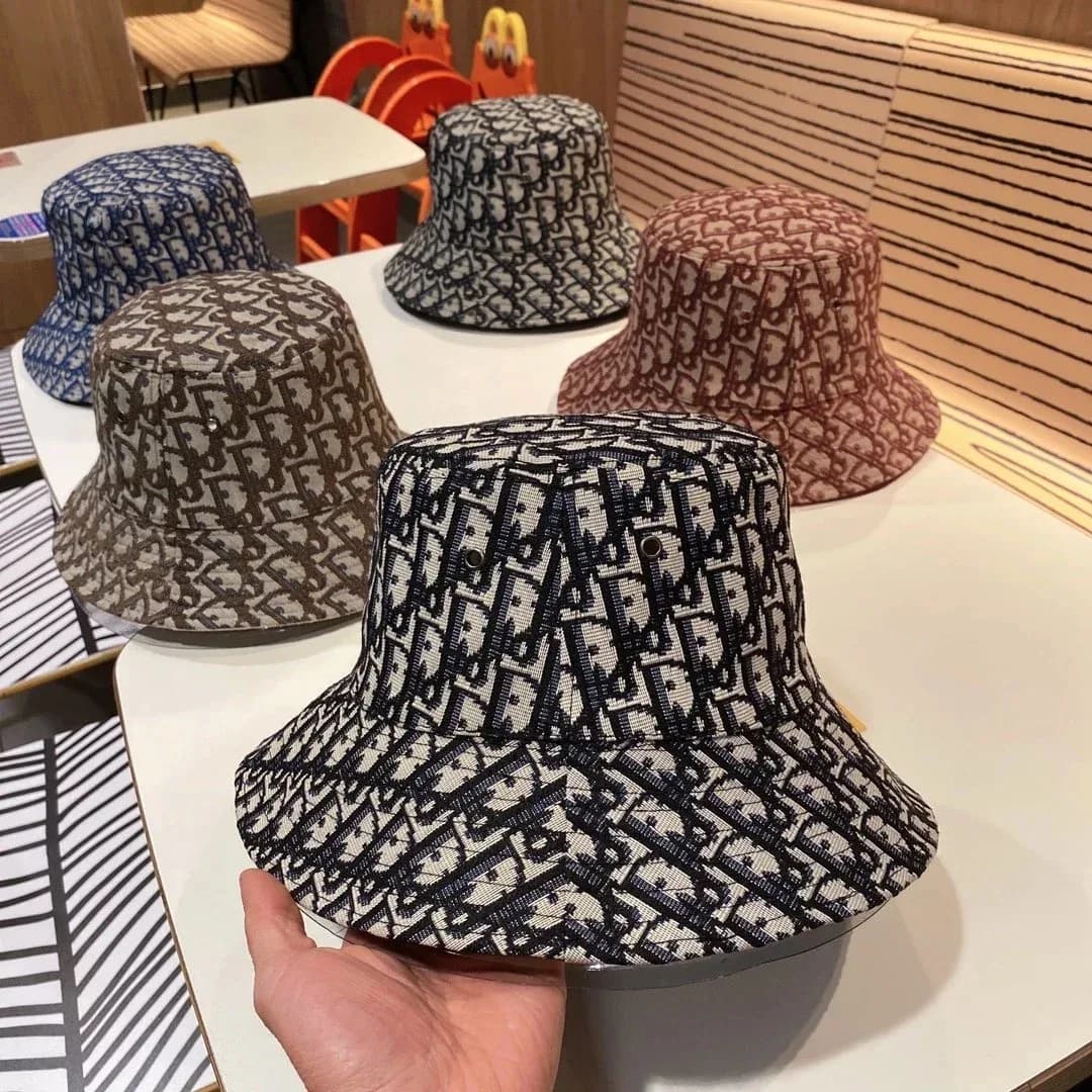 Dior Dior Oblique Bucket Hat Black — product photo on Sugargoo Spreadsheet